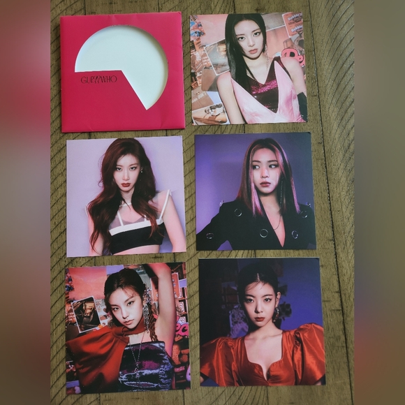 5 PCS K-POP ITZY ALBUM "GUESS WHO?" OFFICIAL LIMITED EDITION POSTCARDS W SLEEVE - Picture 14 of 14